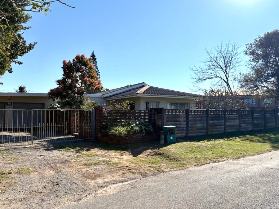 4 Bedroom Property for Sale in Gonubie Eastern Cape